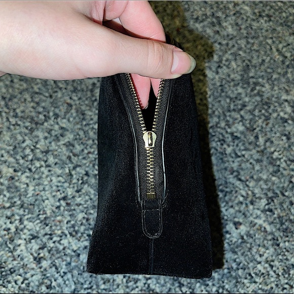 Dolce & Gabbana Beauty Black Velvet Makeup Bag - Picture 5 of 6